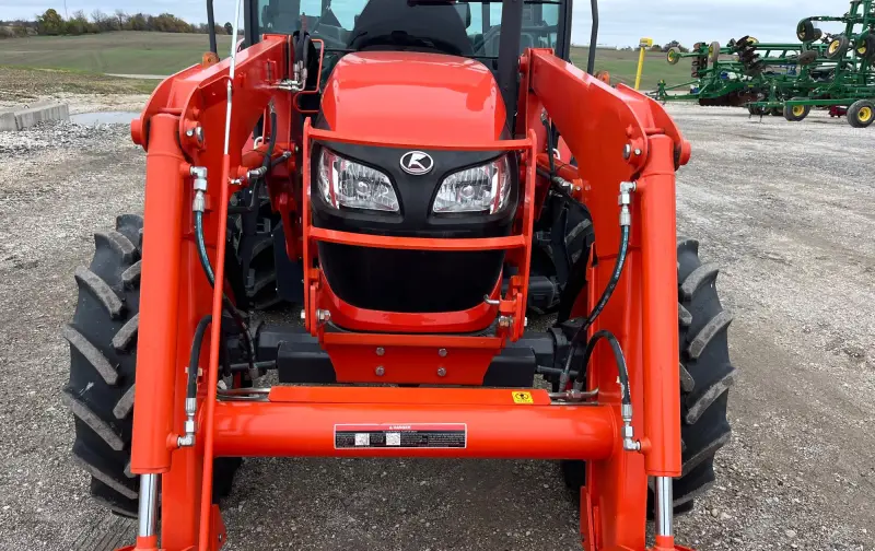 2021 Kubota M4-071D Deluxe MFWD Tractor W/Loader | Agriculture photo 22