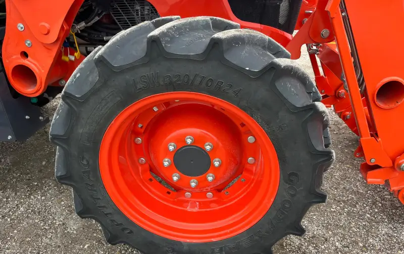 2021 Kubota M4-071D Deluxe MFWD Tractor W/Loader | Agriculture photo 48