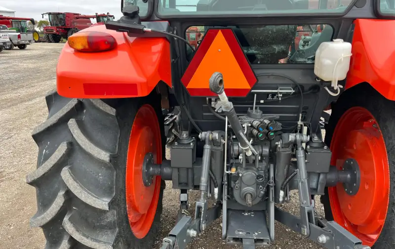2021 Kubota M4-071D Deluxe MFWD Tractor W/Loader | Agriculture photo 34
