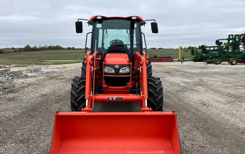 2021 Kubota M4-071D Deluxe MFWD Tractor W/Loader | Agriculture photo 2