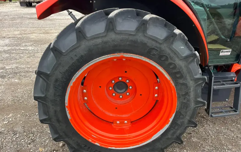 2021 Kubota M4-071D Deluxe MFWD Tractor W/Loader | Agriculture photo 51