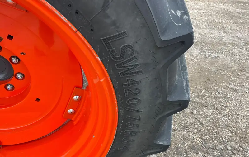 2021 Kubota M4-071D Deluxe MFWD Tractor W/Loader | Agriculture photo 40
