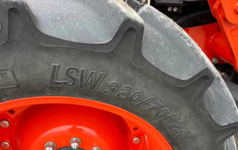 2021 Kubota M4-071D Deluxe MFWD Tractor W/Loader | Agriculture photo 47