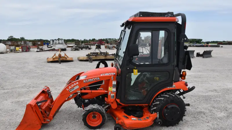 2021 Kubota BX2680 Compact Utility Tractor W/Loader | Agriculture photo 8