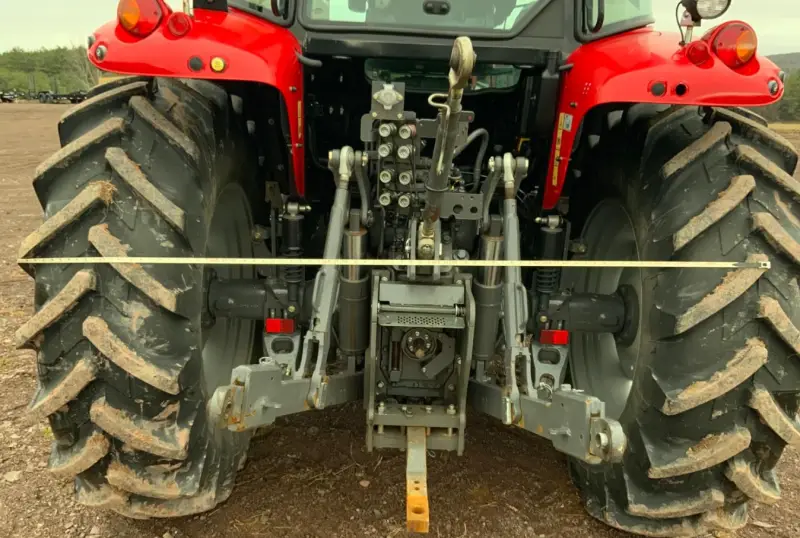 2018 Massey Ferguson 5713SL MFWD photo 34