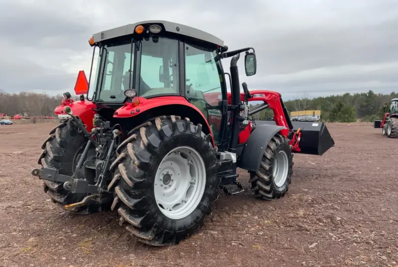 2018 Massey Ferguson 5713SL MFWD photo 5