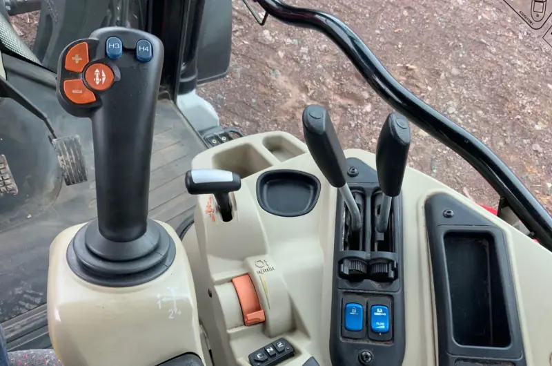 2018 Massey Ferguson 5713SL MFWD photo 49