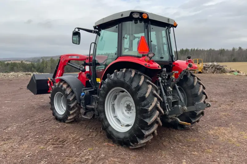 2018 Massey Ferguson 5713SL MFWD photo 7