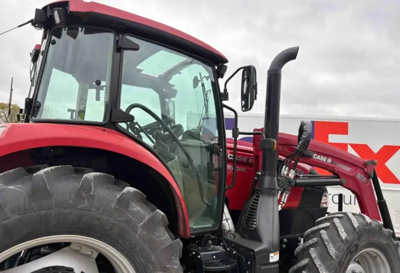 2021 Case IH Farmall 140A MFWD photo 25