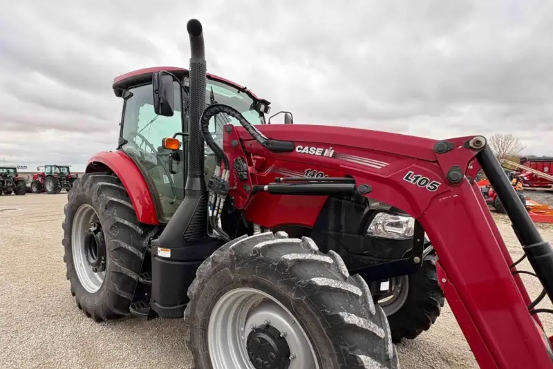 2021 Case IH Farmall 140A MFWD photo 29
