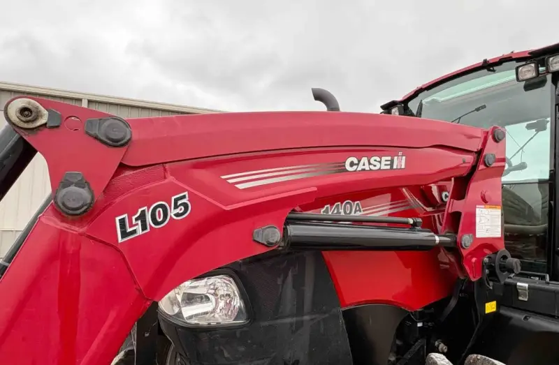 2021 Case IH Farmall 140A MFWD photo 15