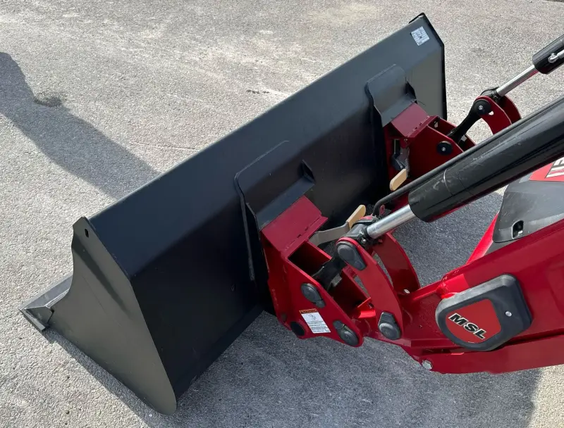 2022 Case IH Farmall 115A photo 16