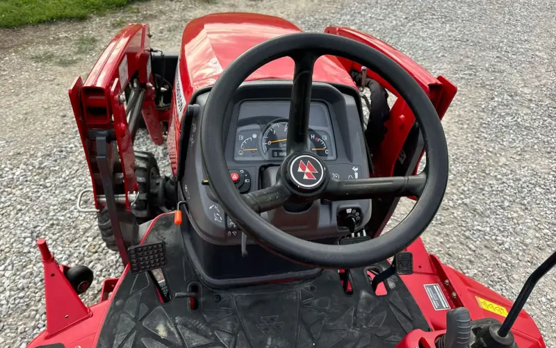 2021 Massey Ferguson GC1723 photo 59