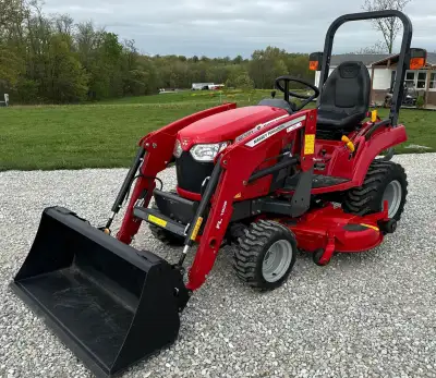 2021 Massey Ferguson GC1723