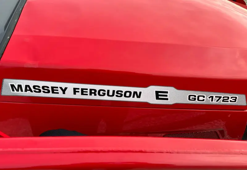 2021 Massey Ferguson GC1723 photo 9