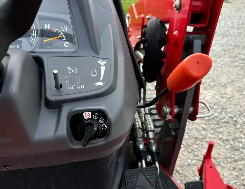 2021 Massey Ferguson GC1723 photo 62