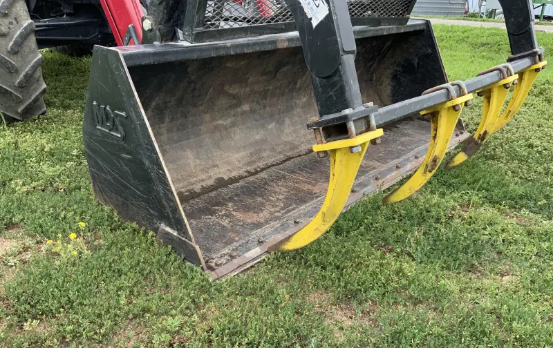 2021 Case IH Maxxum 150 MFWD Tractor W/Grapple Loader photo 18