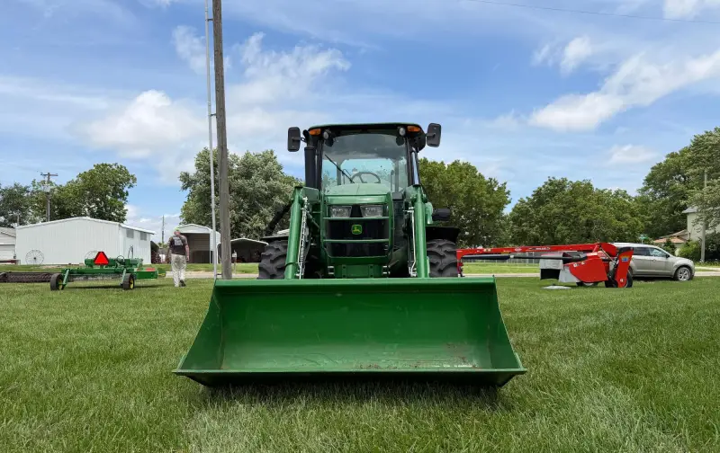 2019 John Deere 5100E MFWD Tractor W/540M Loader | Agriculture photo 2