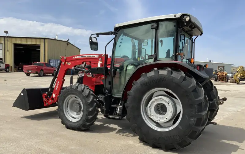 2017 Massey Ferguson 4710 MFWD Tractor W/Loader | Agriculture photo 7