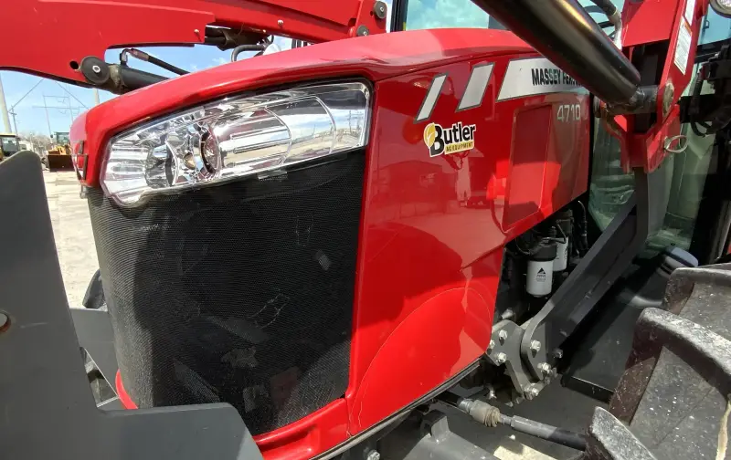 2017 Massey Ferguson 4710 MFWD Tractor W/Loader | Agriculture photo 24
