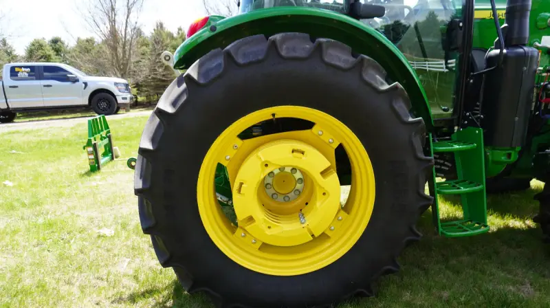 2018 John Deere 6105E MFWD Tractor W/540M Loader | Agriculture photo 67