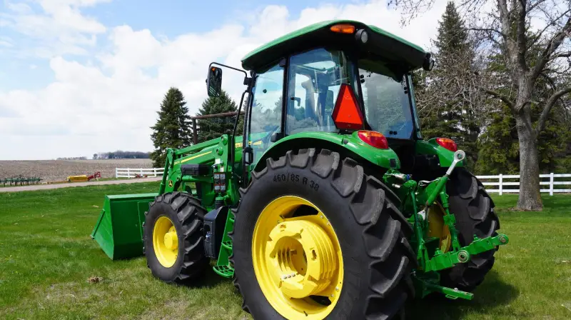 2018 John Deere 6105E MFWD Tractor W/540M Loader | Agriculture photo 7