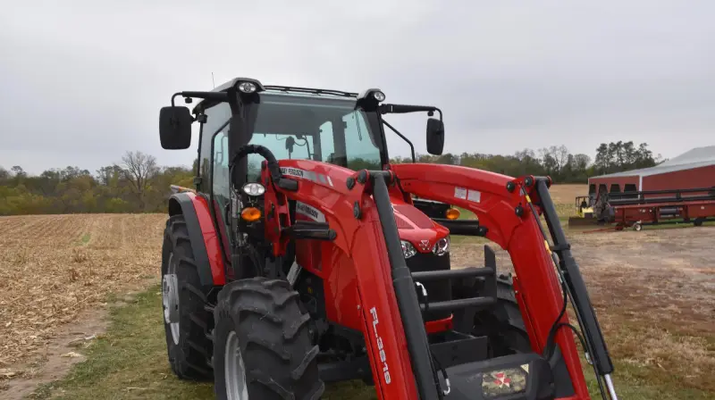 2022 Massey Ferguson 5711 Dyna-4 MFWD Tractor W/Loader | Agriculture photo 31