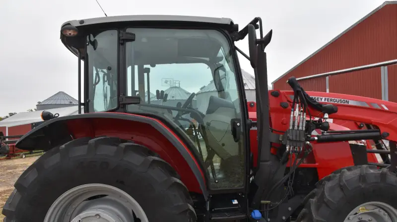 2022 Massey Ferguson 5711 Dyna-4 MFWD Tractor W/Loader | Agriculture photo 22