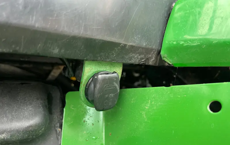 2015 John Deere 6130M MFWD Tractor W/Grapple Loader photo 73