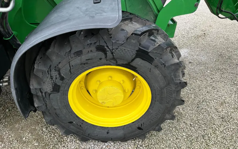 2015 John Deere 6130M MFWD Tractor W/Grapple Loader photo 40