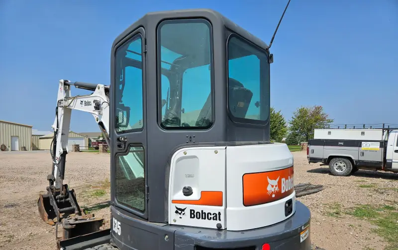2016 Bobcat E35 Long Arm Mini Excavator | Construction photo 11
