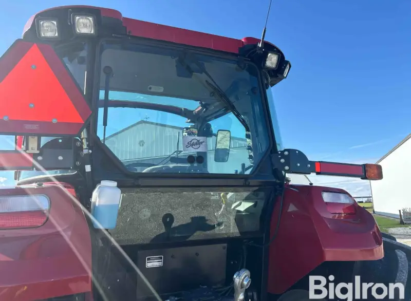 2022 Case IH Farmall 140A MFWD photo 12