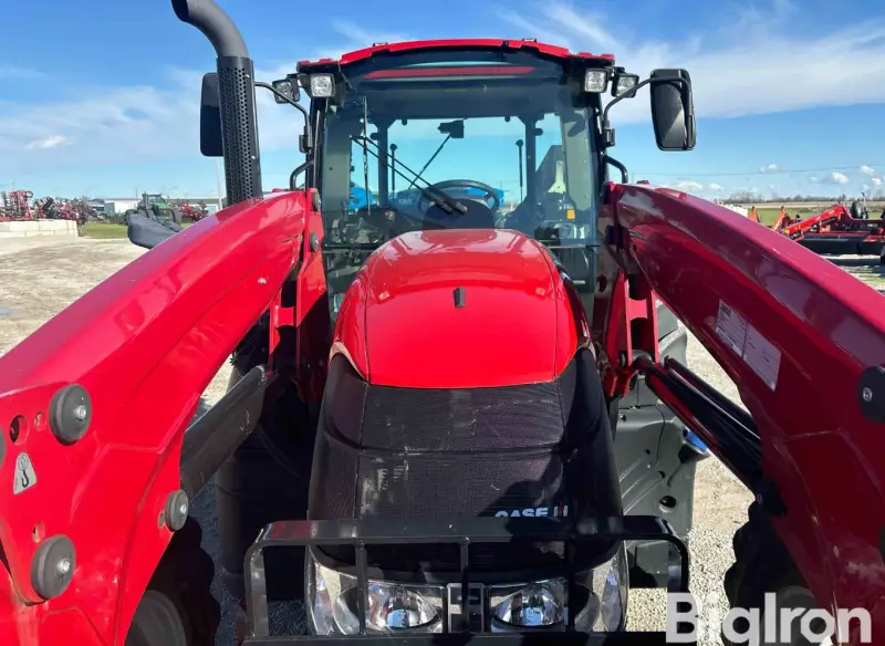 2022 Case IH Farmall 140A MFWD photo 21