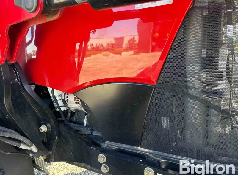 2022 Case IH Farmall 140A MFWD photo 32