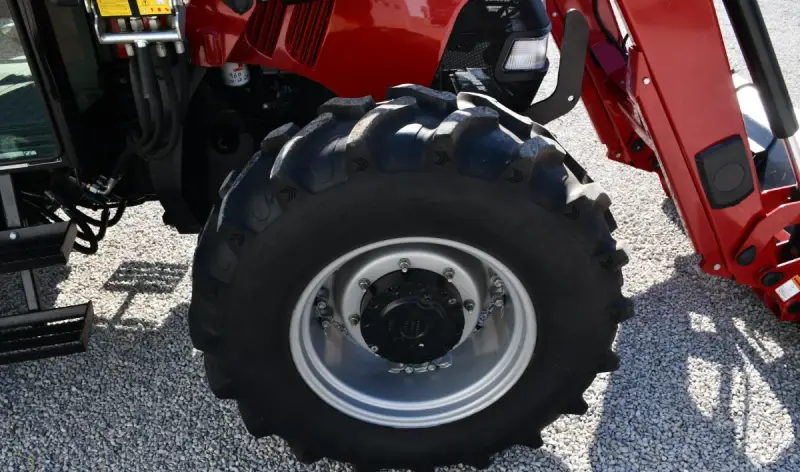 2009 Case IH Farmall 105U MFWD photo 46