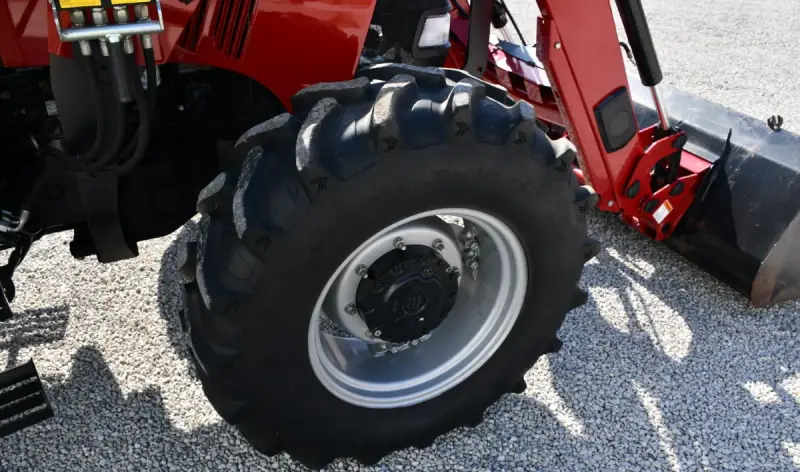 2009 Case IH Farmall 105U MFWD photo 45
