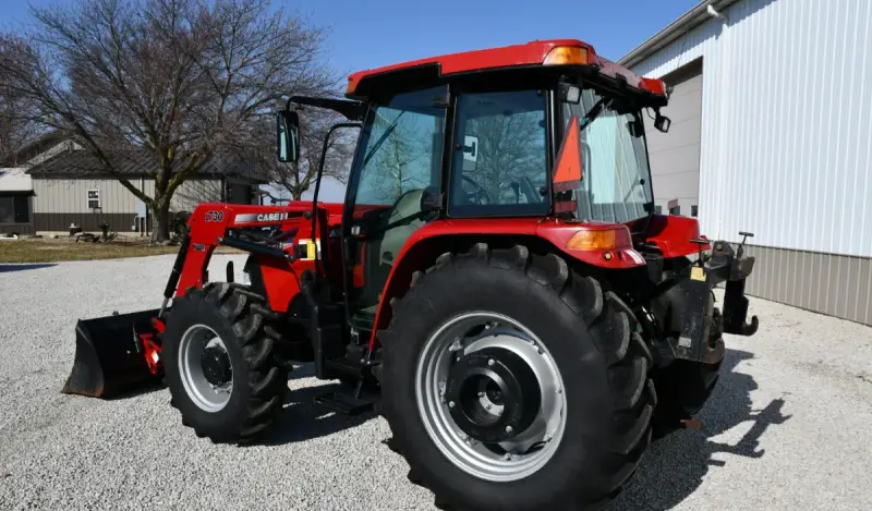 2009 Case IH Farmall 105U MFWD photo 9