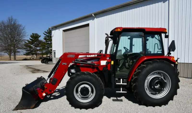2009 Case IH Farmall 105U MFWD photo 10