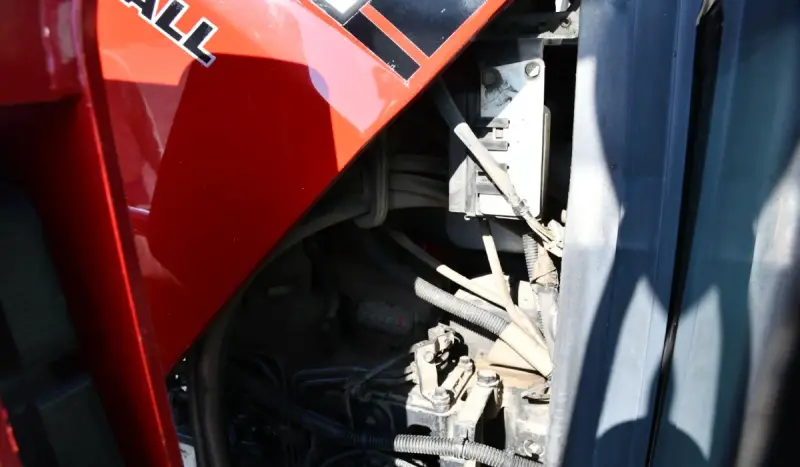 2009 Case IH Farmall 105U MFWD photo 55