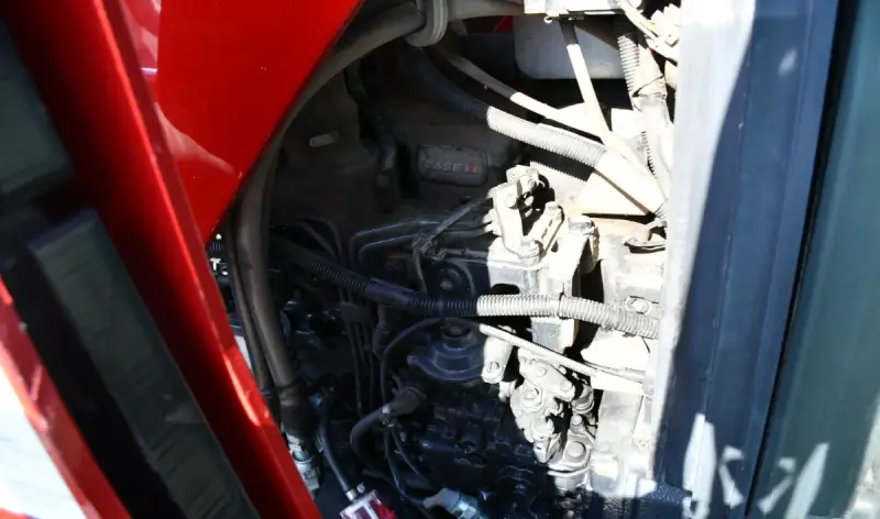 2009 Case IH Farmall 105U MFWD photo 56