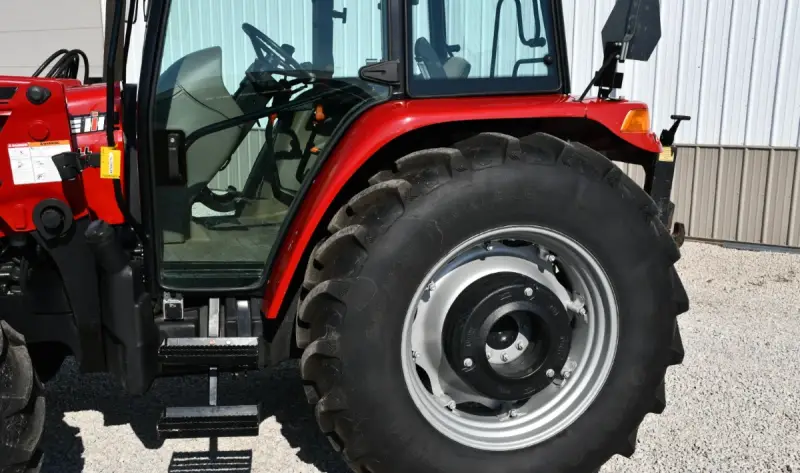 2009 Case IH Farmall 105U MFWD photo 38
