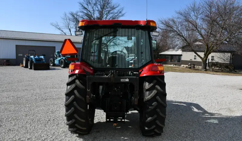 2009 Case IH Farmall 105U MFWD photo 6