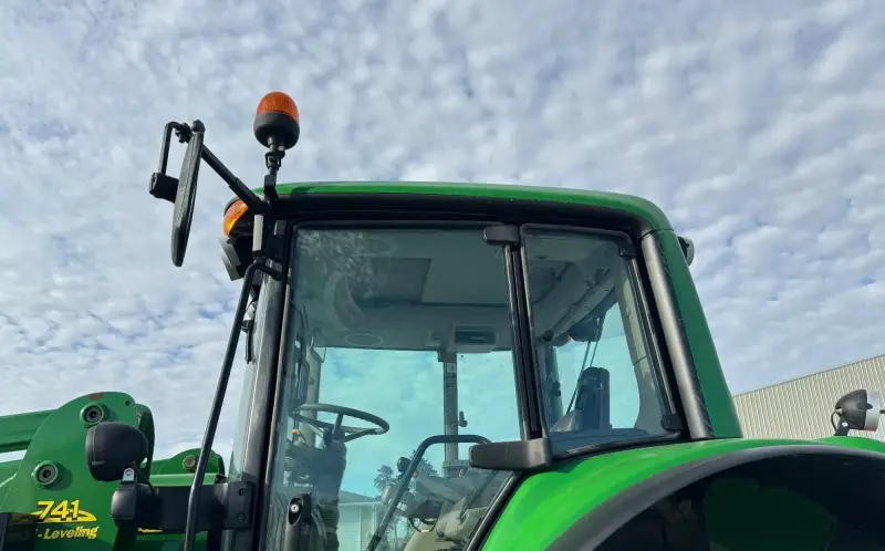 2010 John Deere 7530 Premium MFWD photo 71