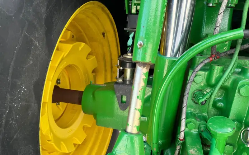 2010 John Deere 7530 Premium MFWD photo 75