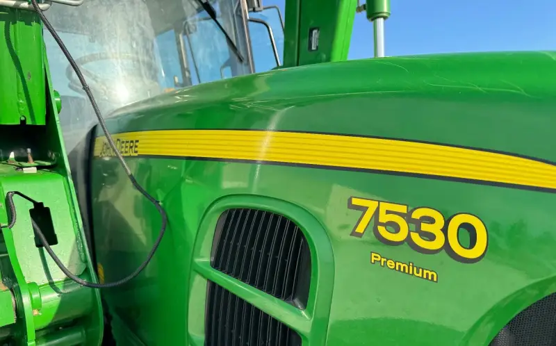 2010 John Deere 7530 Premium MFWD photo 50