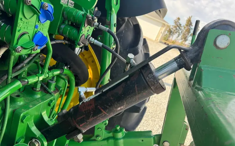 2010 John Deere 7530 Premium MFWD photo 78