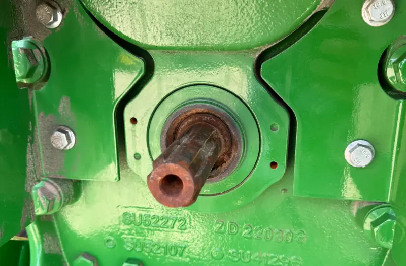 2022 John Deere 6105E MFWD photo 11