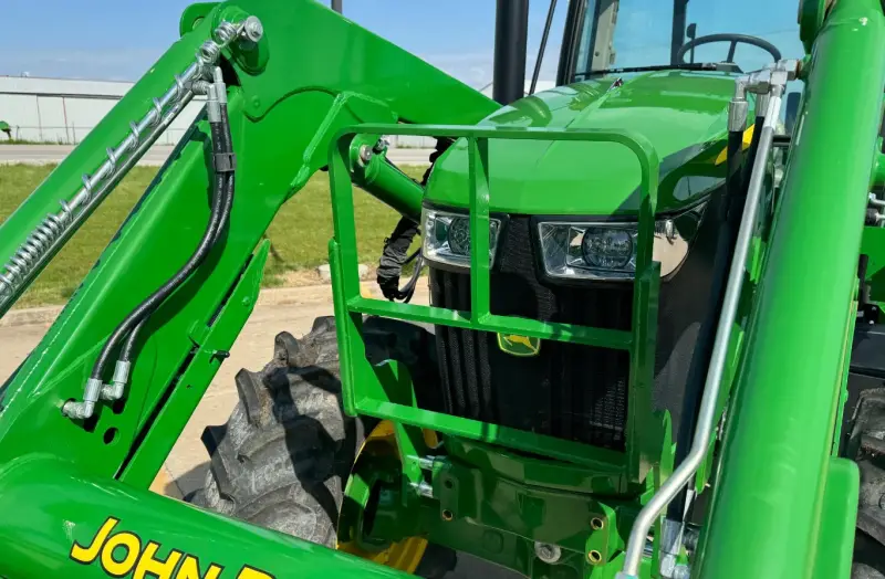2022 John Deere 6105E MFWD photo 16