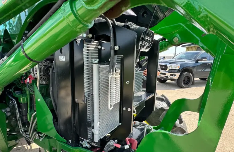 2022 John Deere 6105E MFWD photo 36