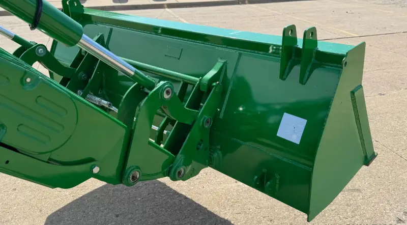 2022 John Deere 6105E MFWD photo 22